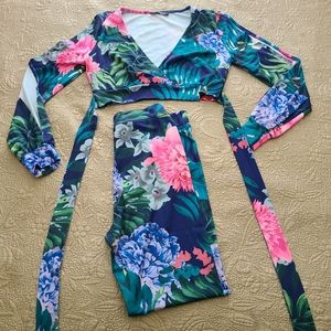 Brand New Medium Summer Pink and Blue Fit